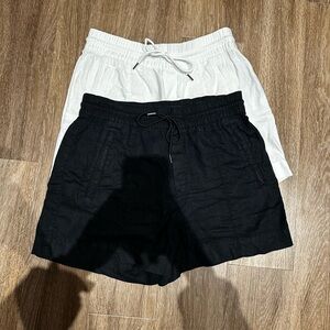 Retreat Linen Mid Rise Shorts